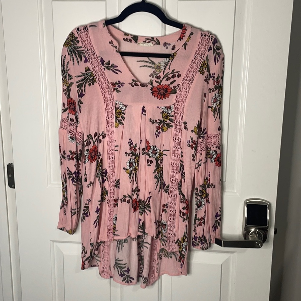 Pink Altar’d state top